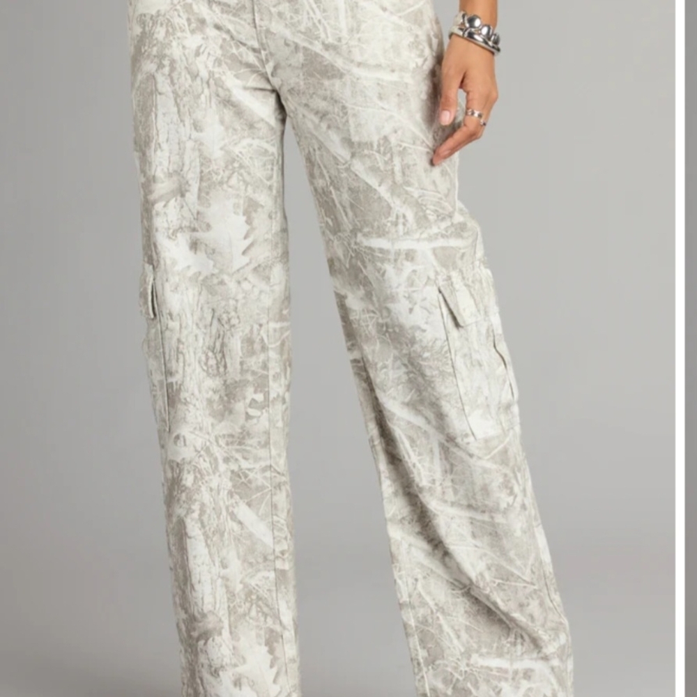 Windsor Camouflage Flare & Wide Leg Jeans - Picture 6 of 7